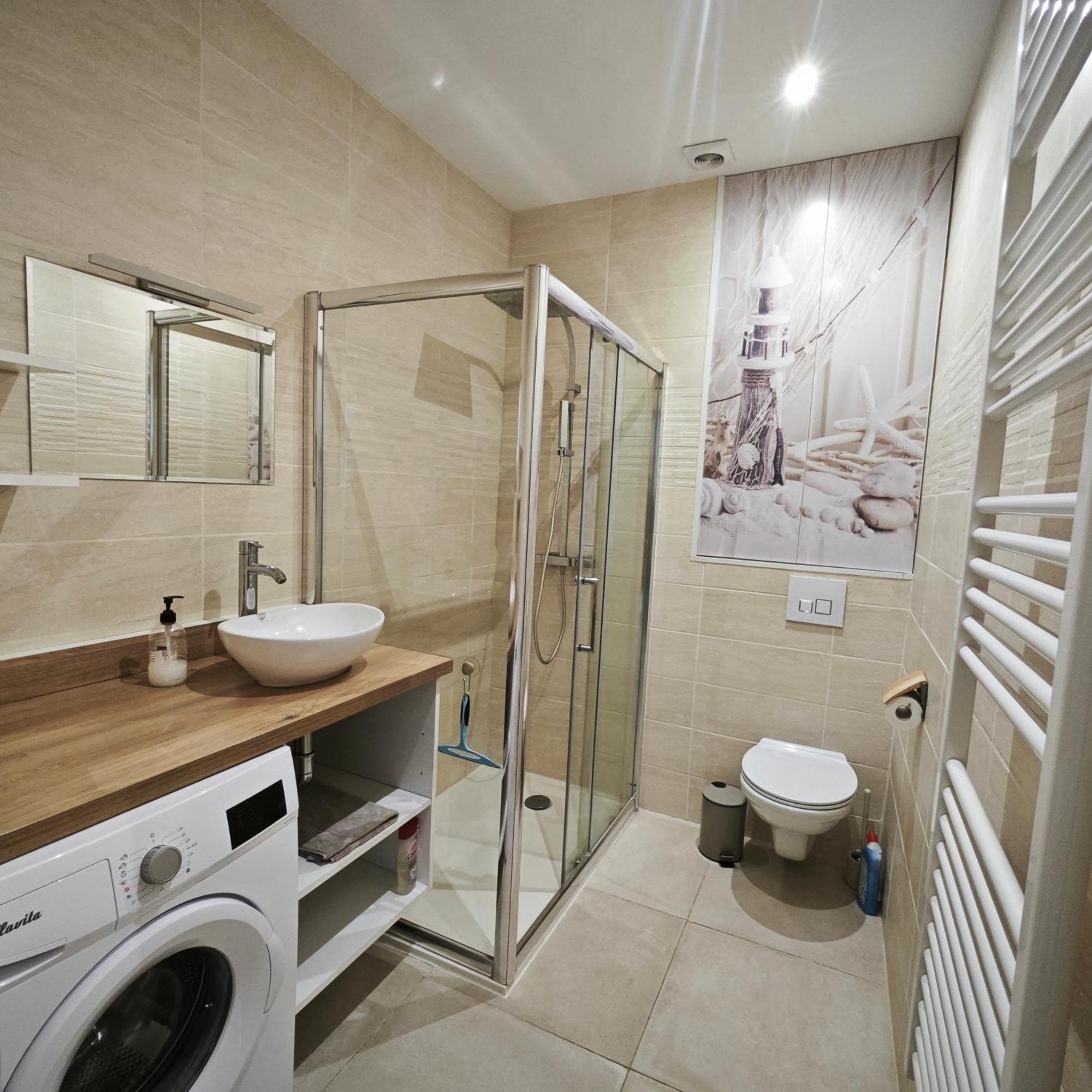 Appartement Tout Confort A 2 Pas Du Centre Ville Aubagne Exterior foto