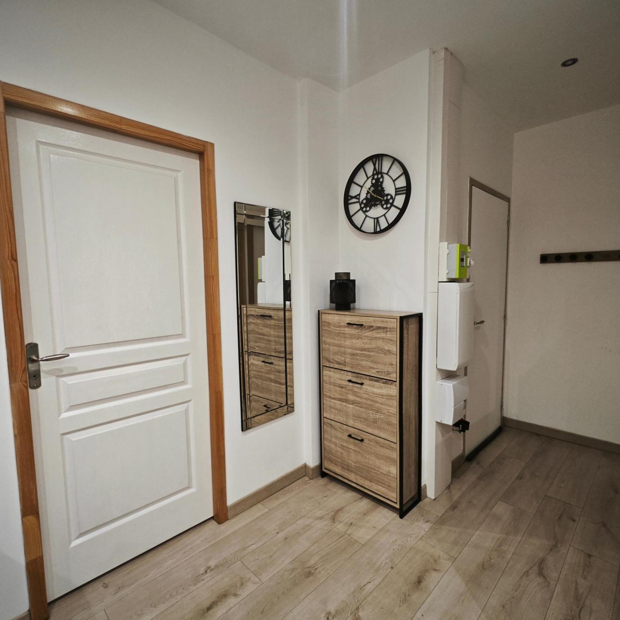 Appartement Tout Confort A 2 Pas Du Centre Ville Aubagne Exterior foto